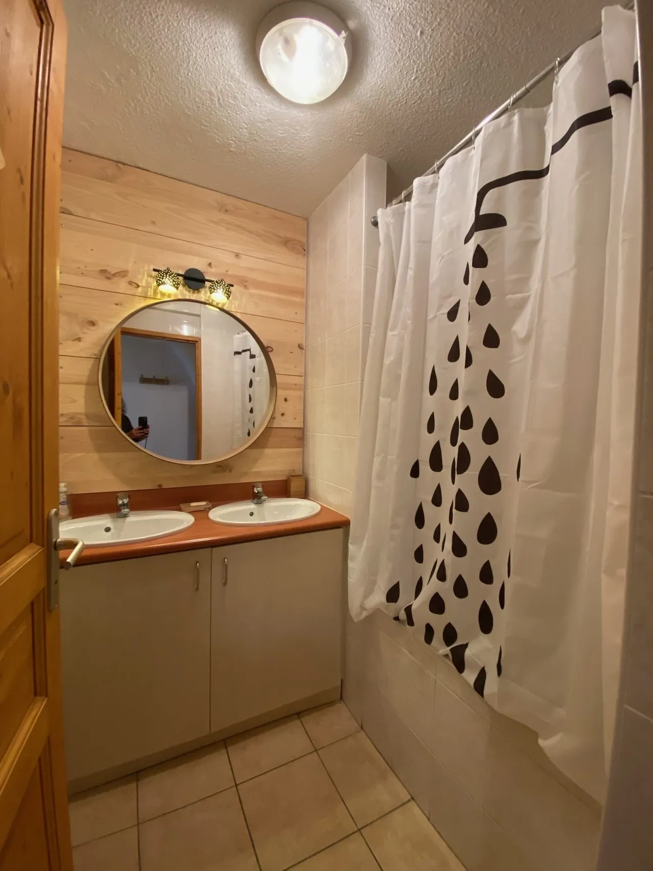 Salle de bains — Photo 1