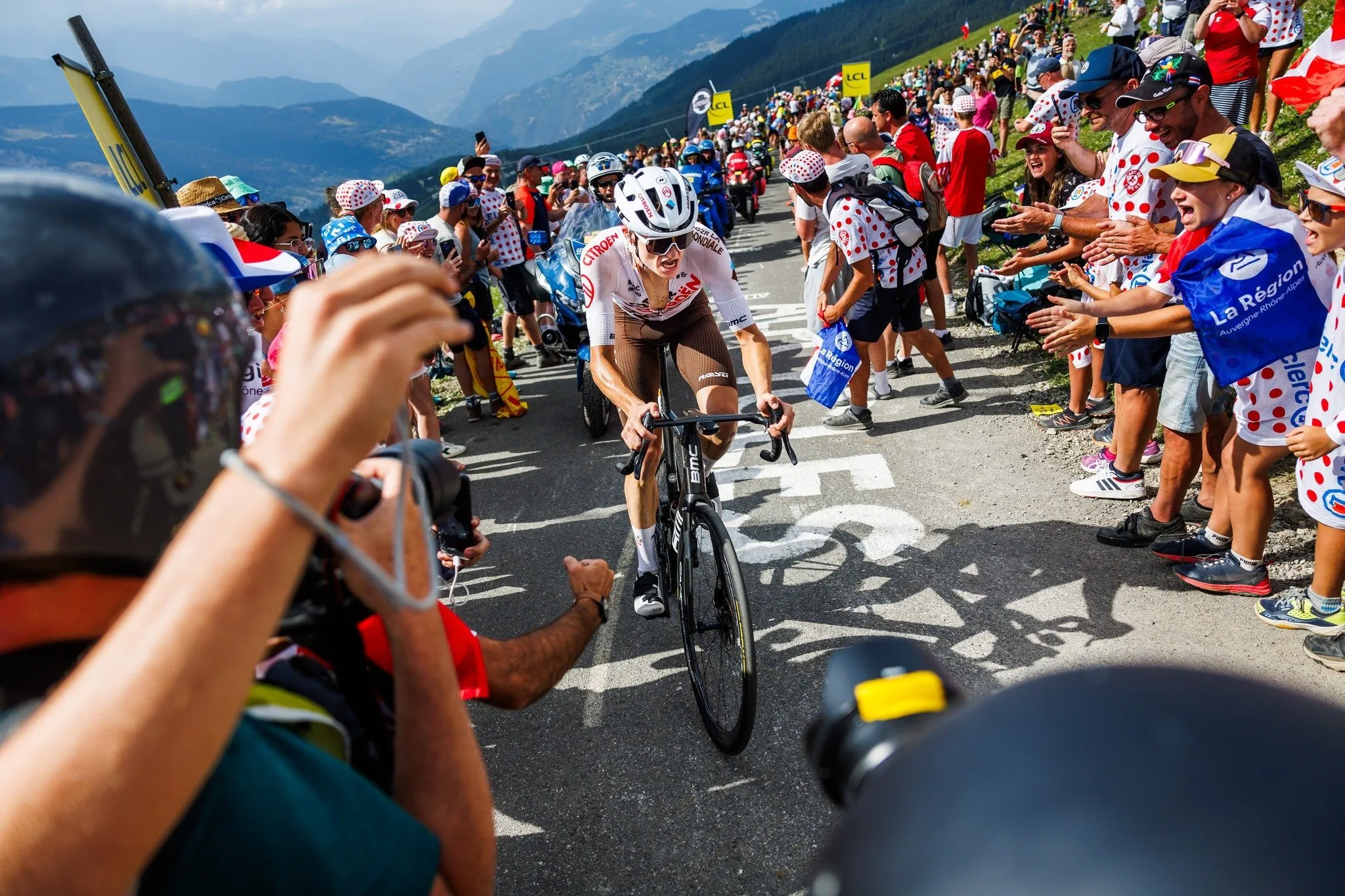 Tour de France 2026 : la double Alpe d'Huez, un événement historique
